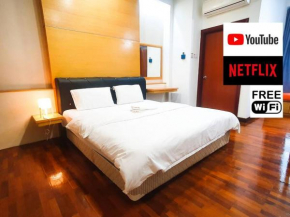 HERITAGE 10 HOMESTAY Studio 4Pax, FREE WIFI NETFLIX